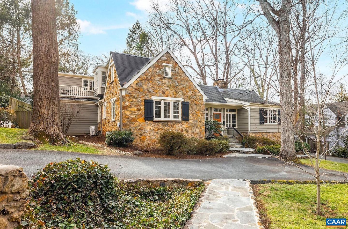 1820 Fendall Ave, Charlottesville