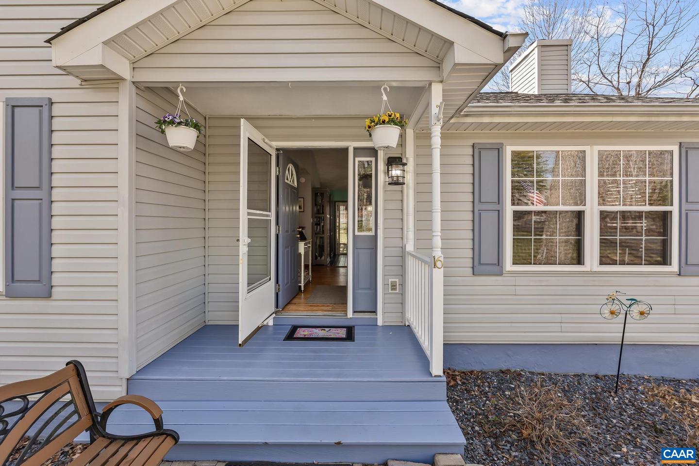 16 Chickasaw Pl, Palmyra