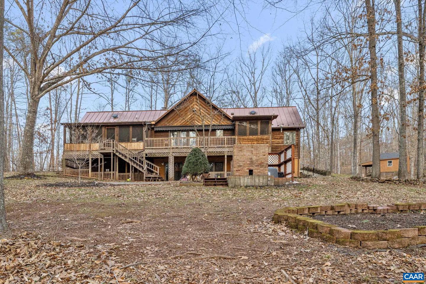 669 James River Rd, Scottsville