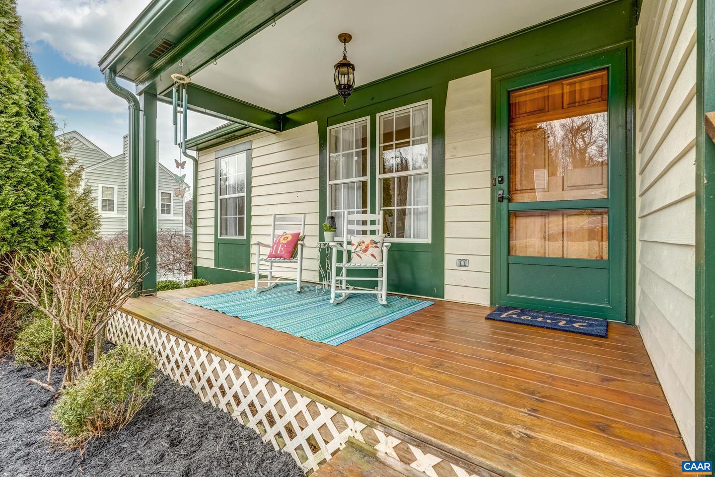 1445 Willow Lake Dr, Charlottesville
