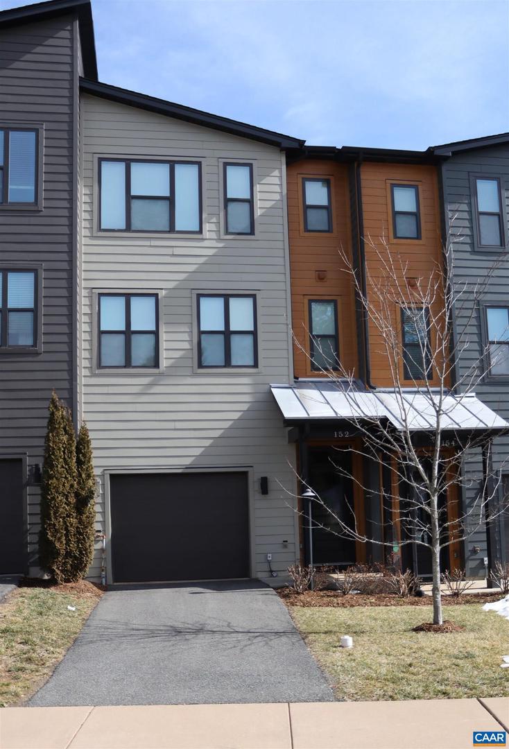 152 Junction Ln, Charlottesville