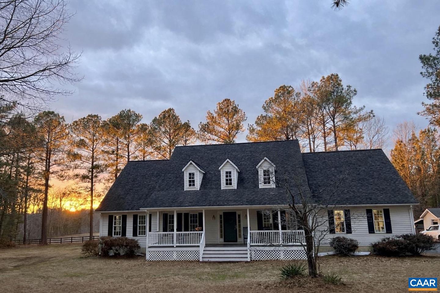 651 Kents Mill Rd, Louisa