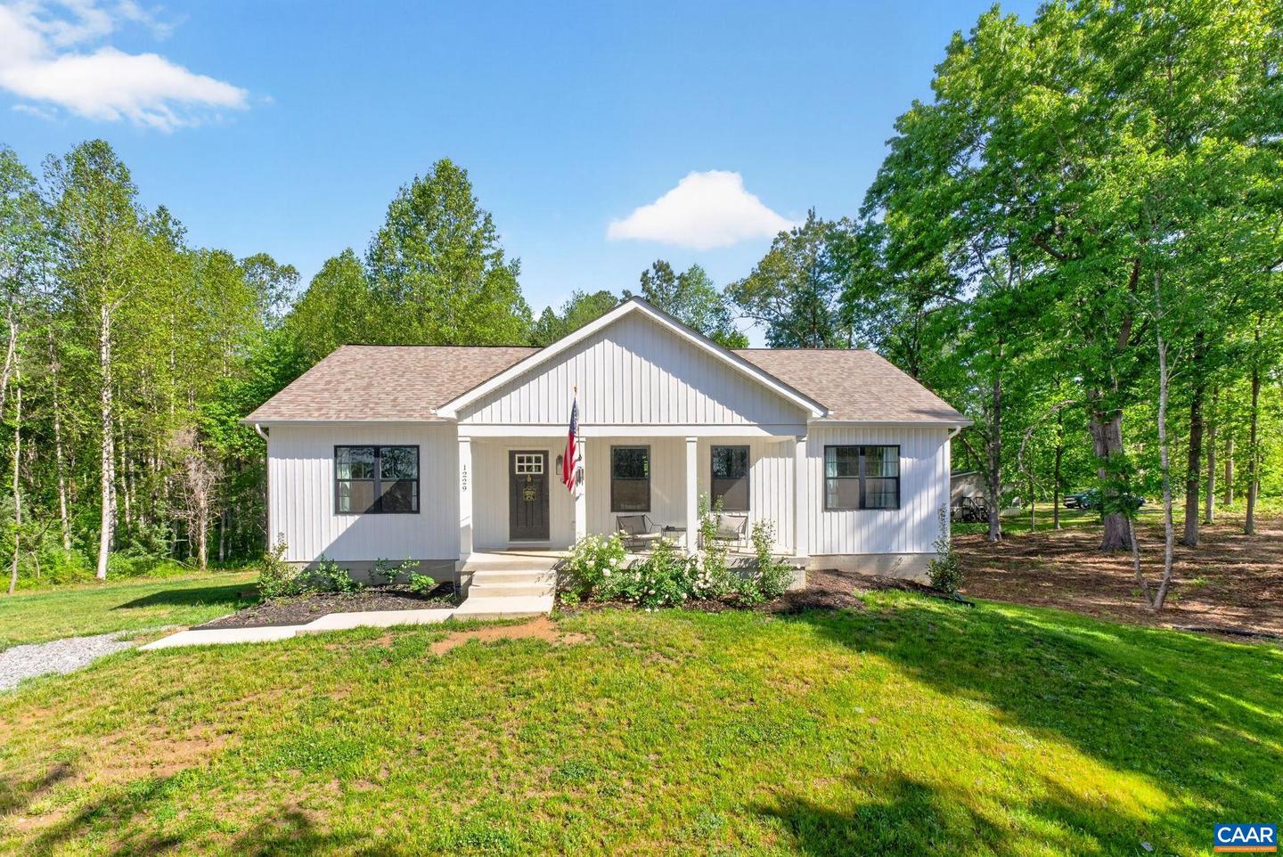 1229 Peach Grove Rd