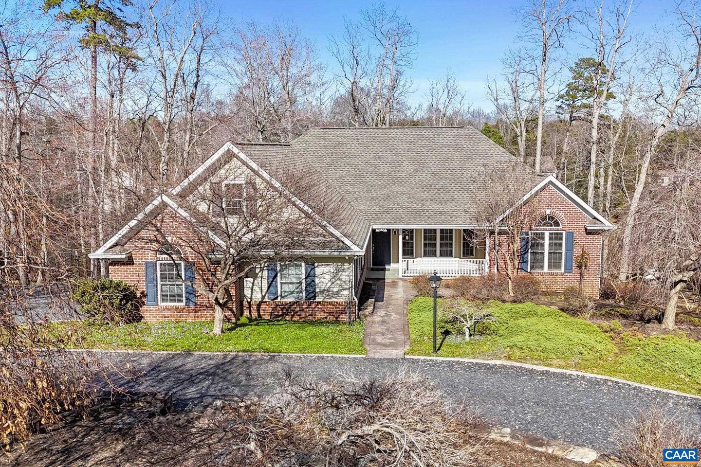 24 Fleetwood Dr, Palmyra