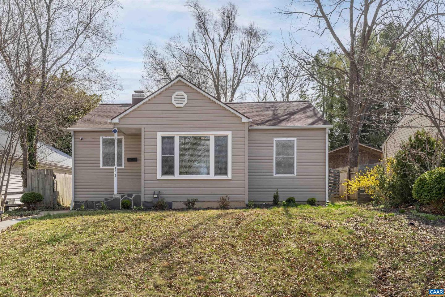 424 Oak Ave, Waynesboro