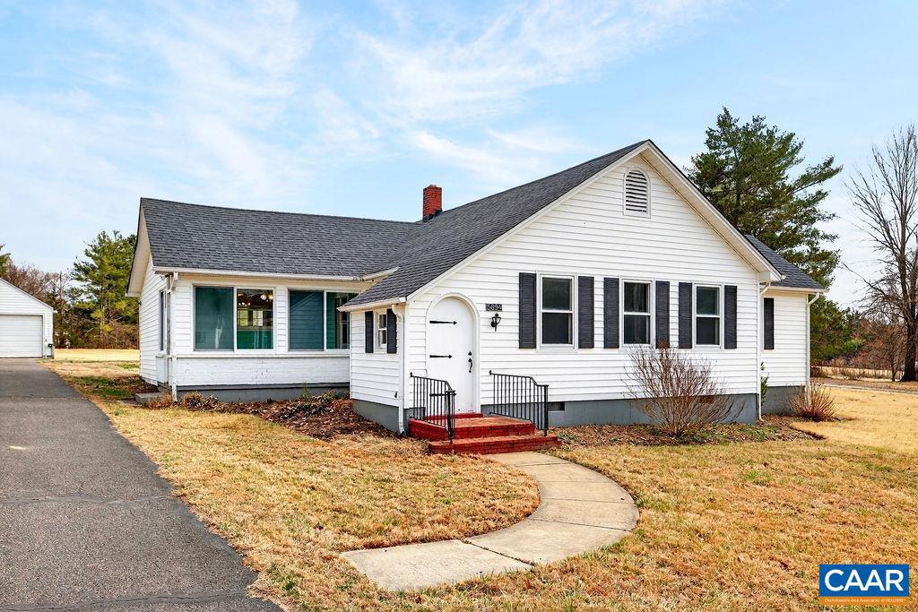 5694 Patrick Henry Hwy, Roseland