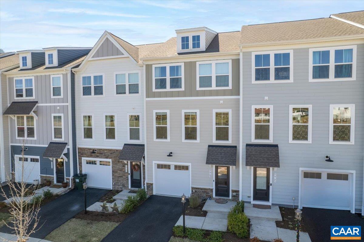 5963 Mccomb St, Crozet