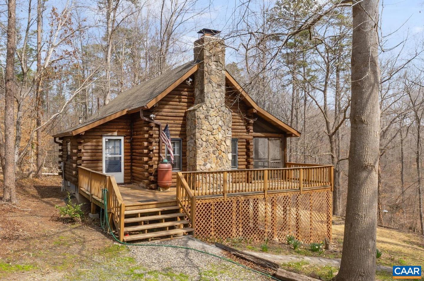 1522 Holland Creek Rd, Louisa