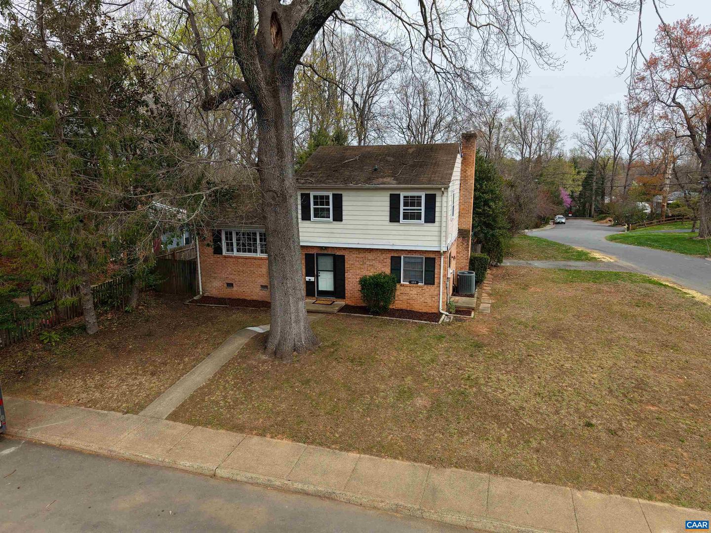 1213 Cutler Ln, Charlottesville