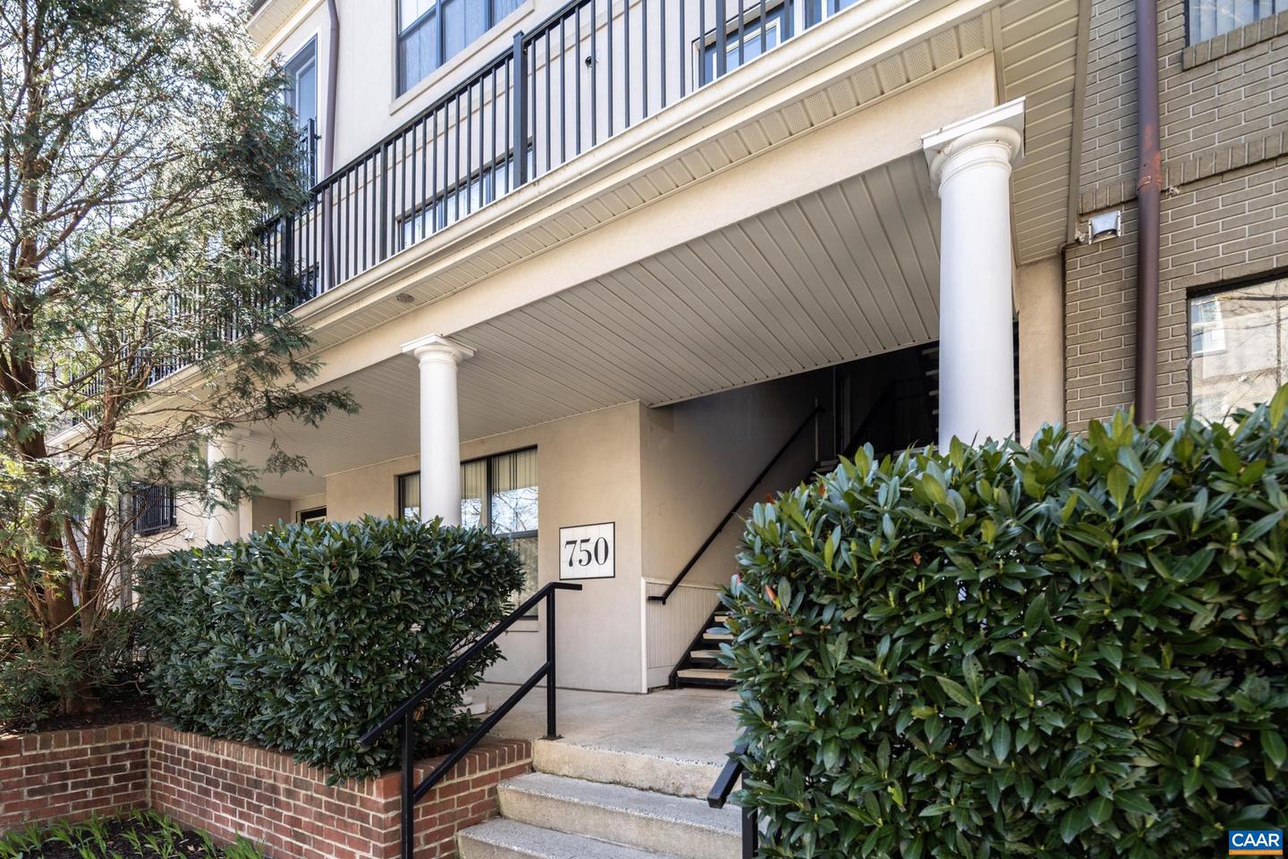 750 Walker Sq #3d, Charlottesville