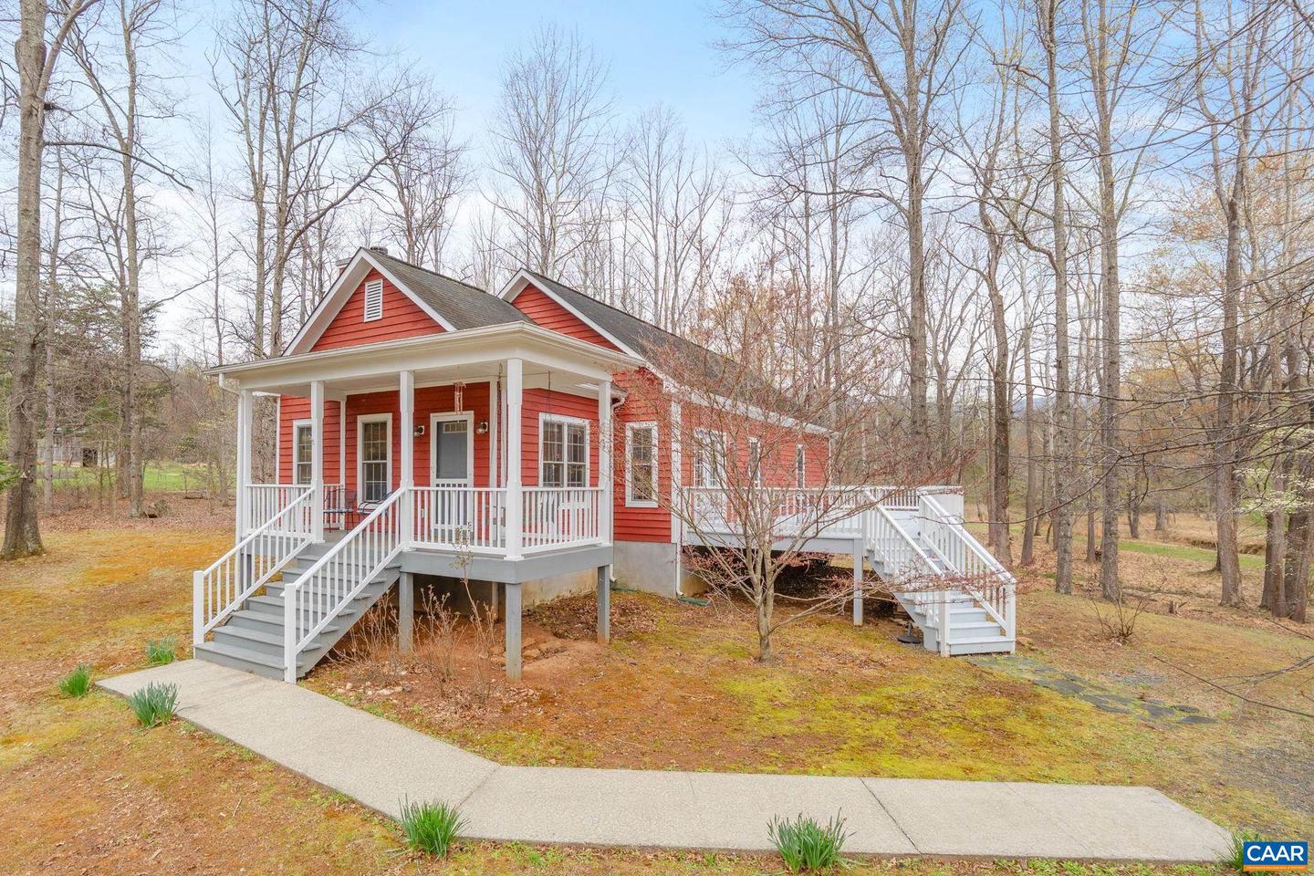500 Rhue Hollow Rd, Roseland