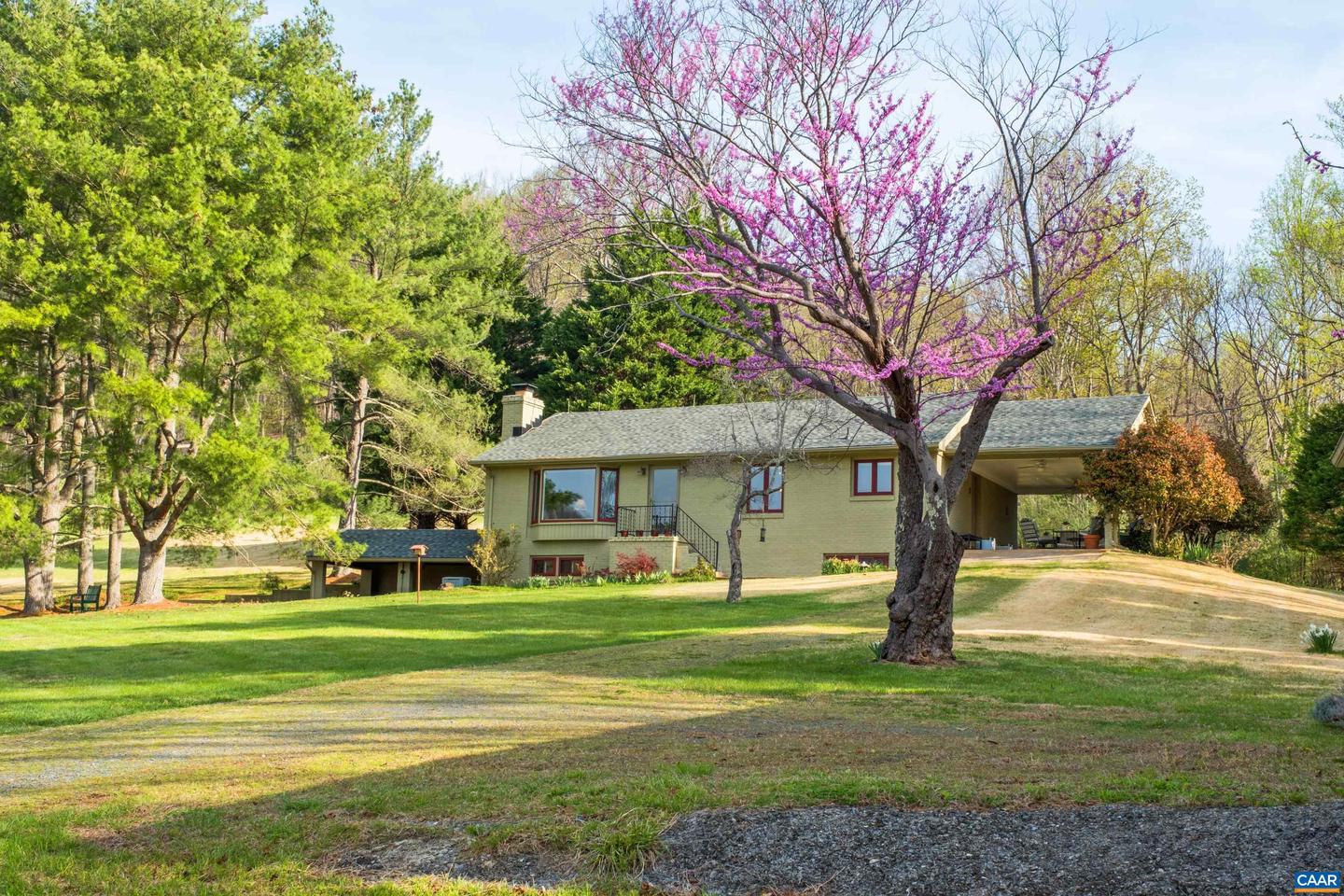 1165 Fortunes Cove Ln, Lovingston