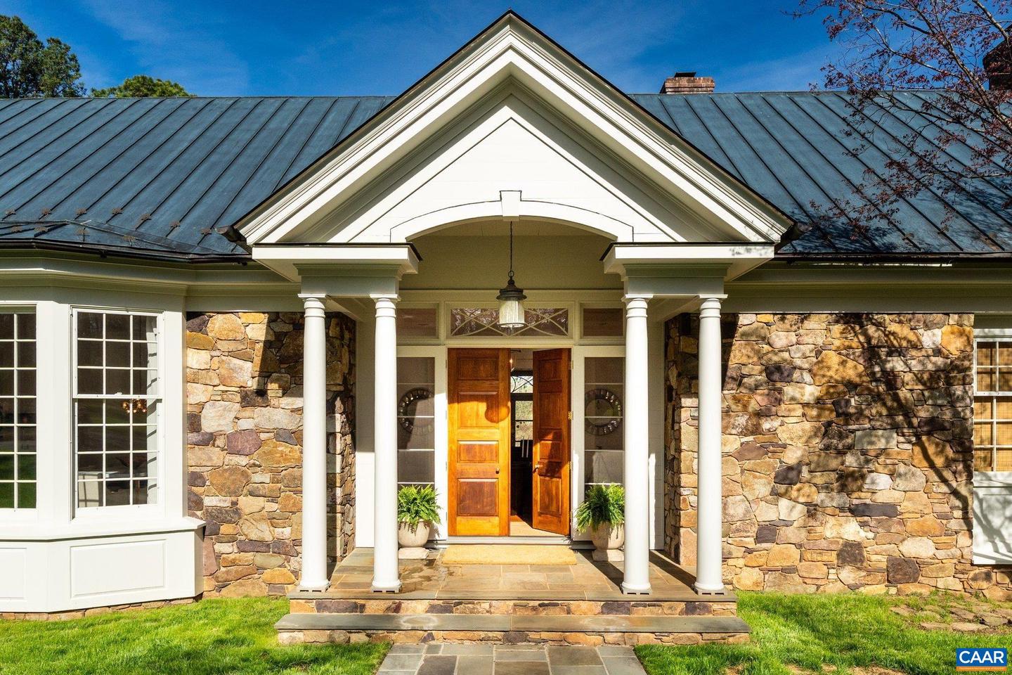 1480 Garth Gate Ln, Charlottesville