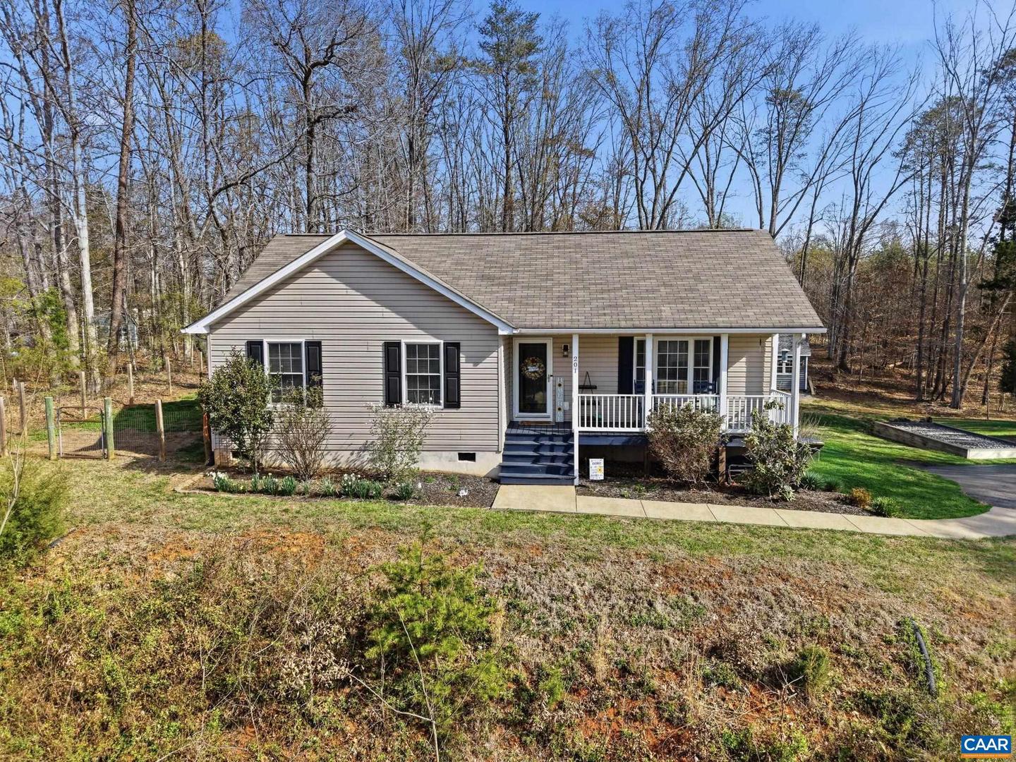 201 Tanglewood Dr, Barboursville