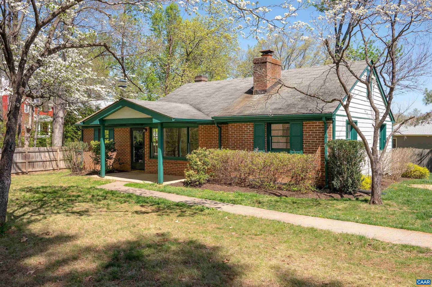 395 Burchs Creek Rd, Crozet