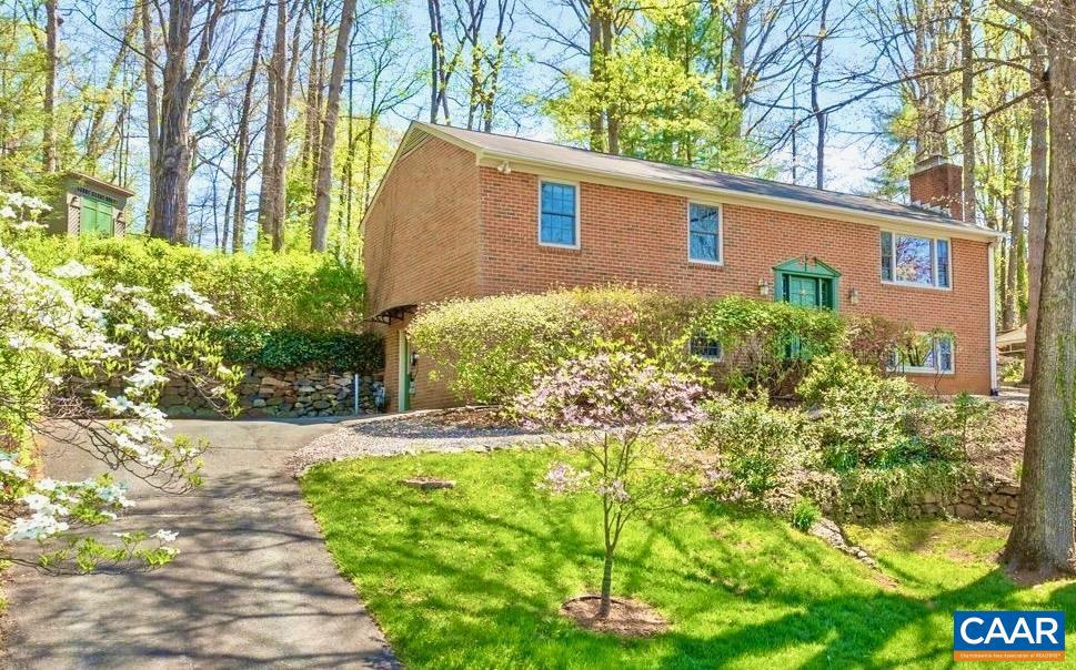 2228 Brandywine Dr, Charlottesville
