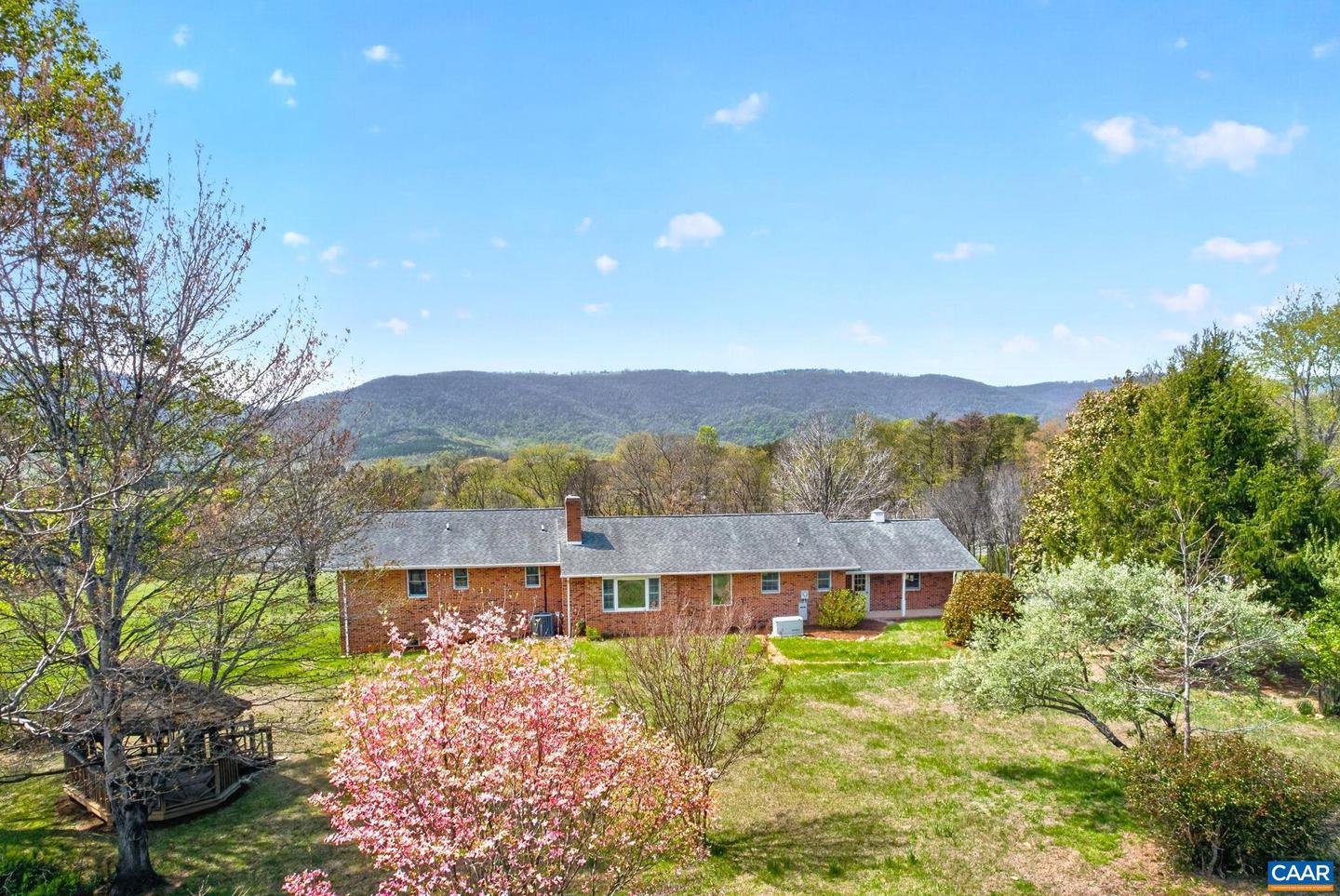 10694 Rockfish Valley Hwy, Afton