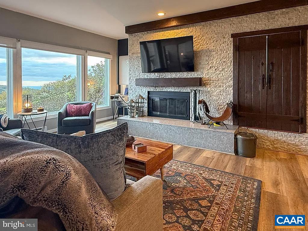 1616 Overlook Condos, Roseland