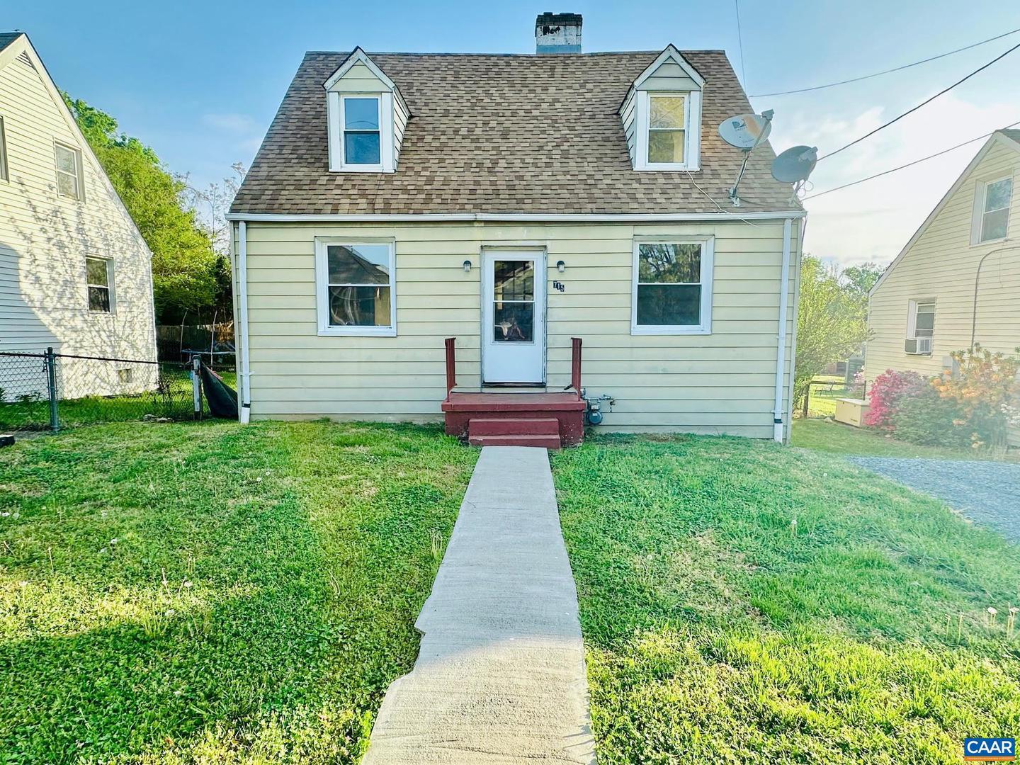 715 Elliott Ave
