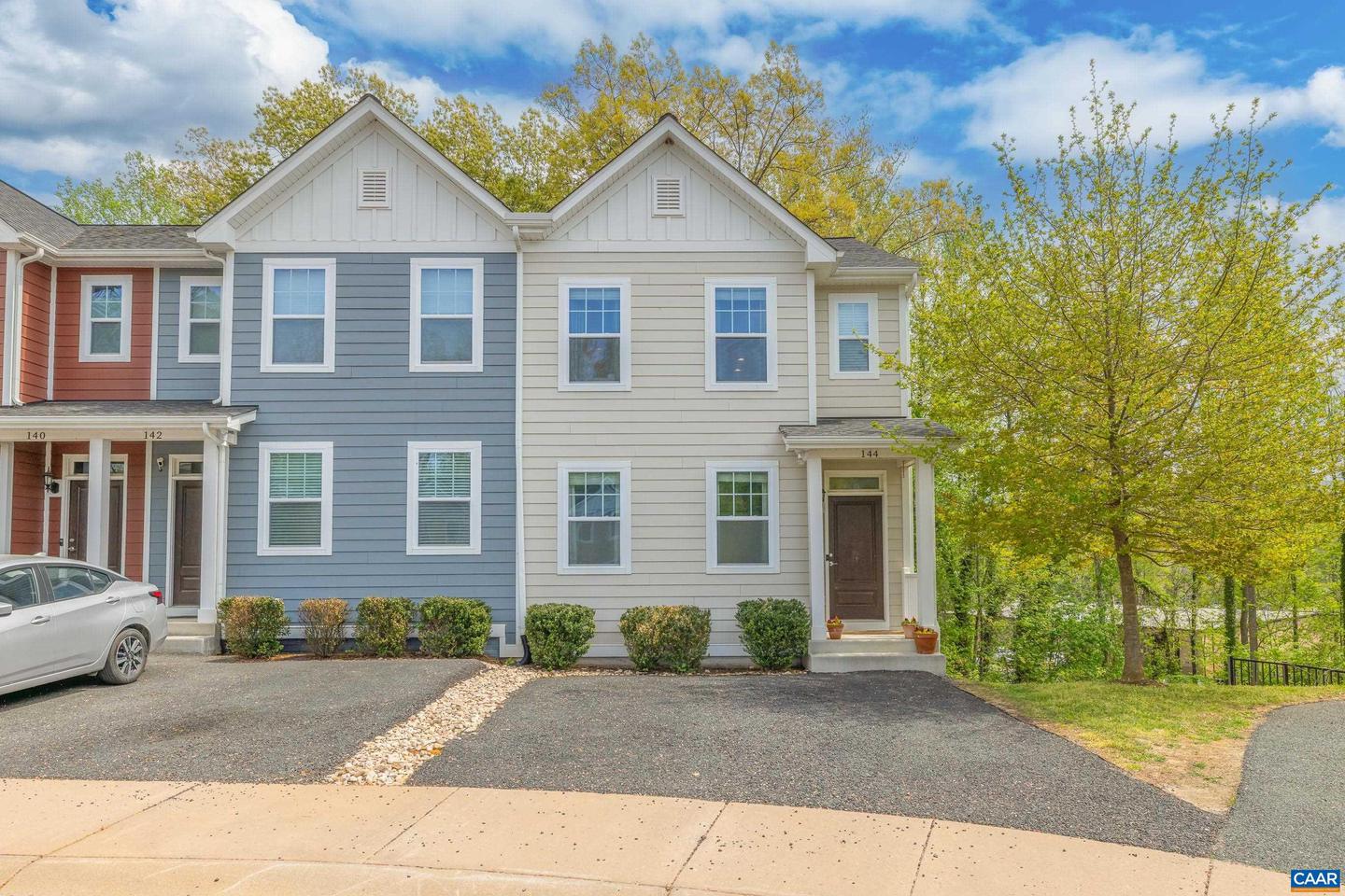 144 Longwood Dr, Charlottesville