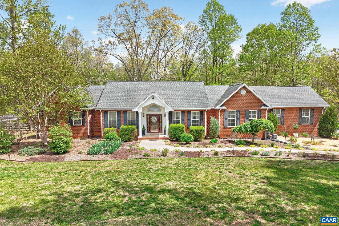 133 Pine Forest Ln, Troy