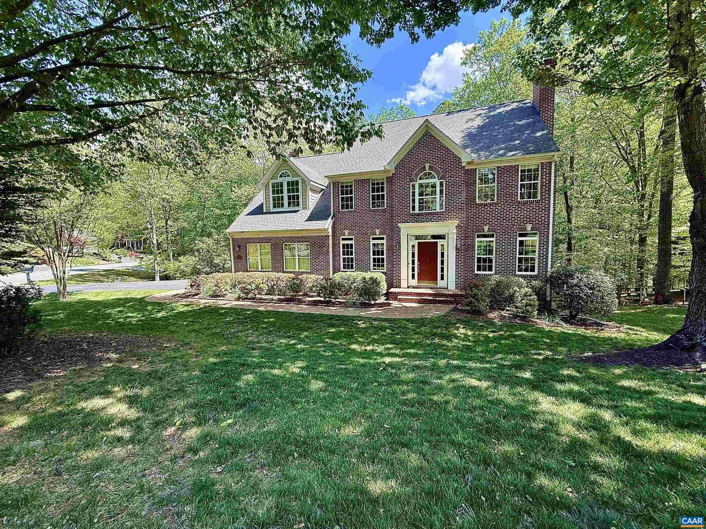 824 King William Dr, Charlottesville