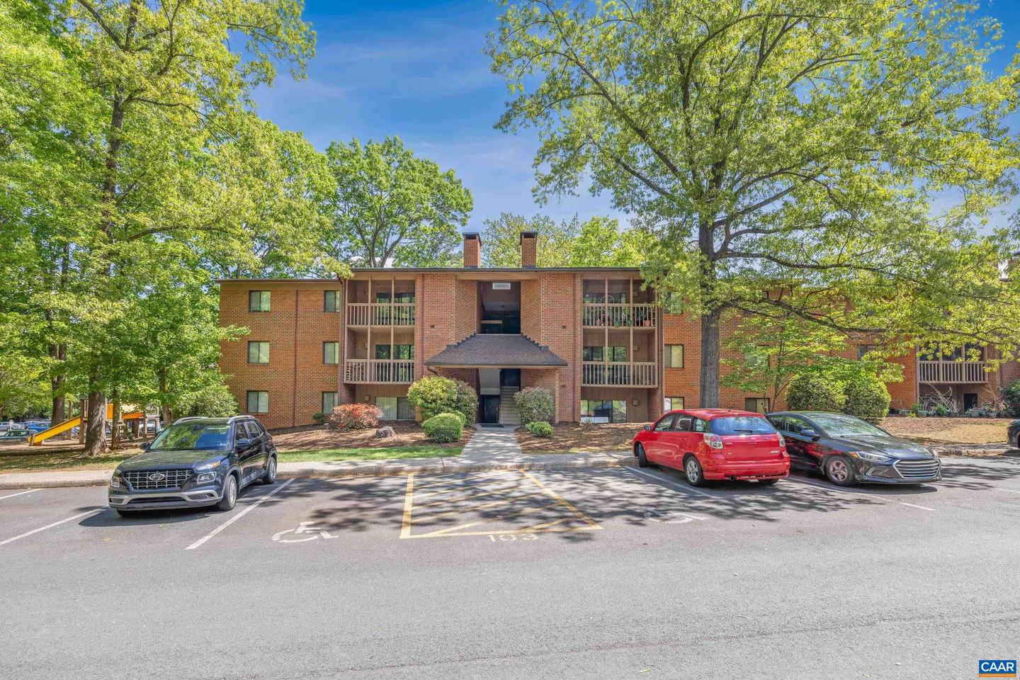 103 Turtle Creek Rd #1