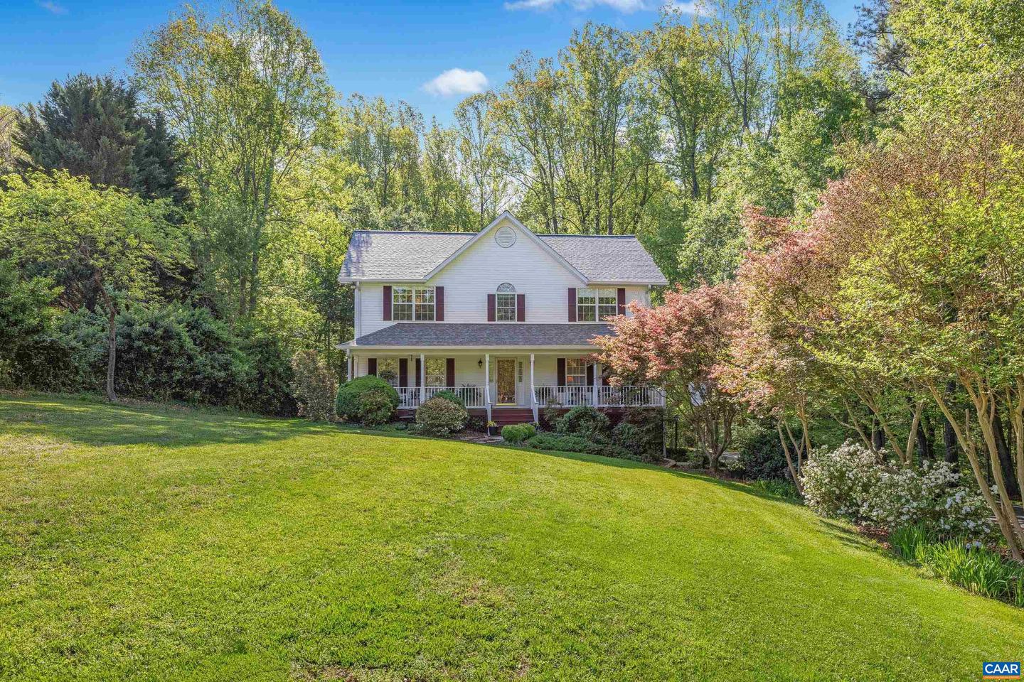 204 W Rosewood Dr, Barboursville