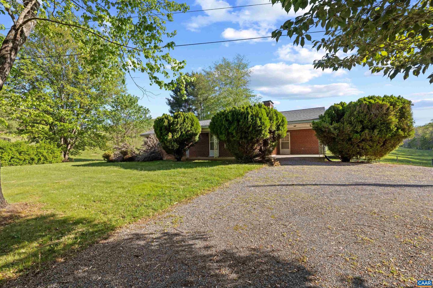 4206 Maury River Rd, Rockbridge Baths