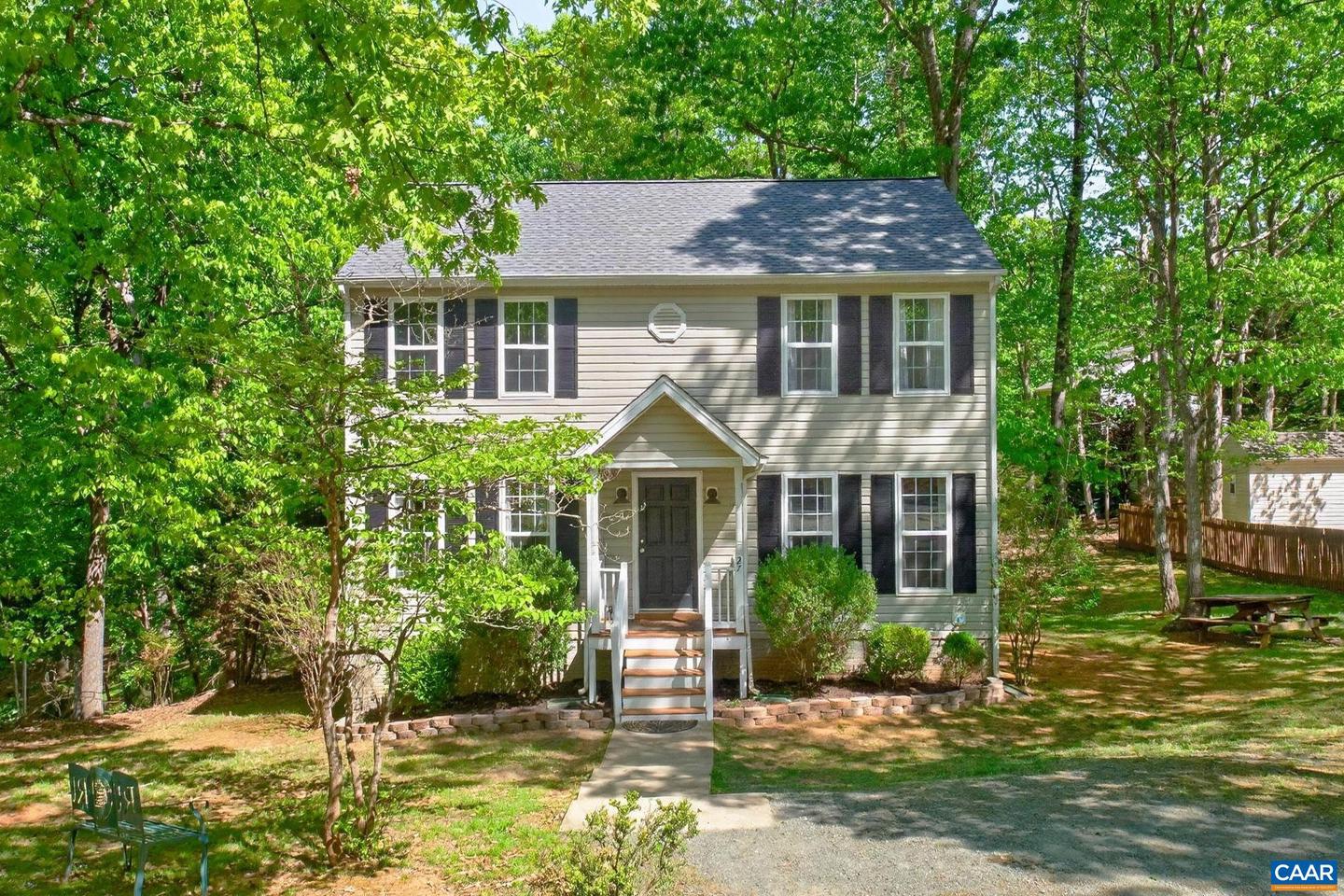 27 Marwood Dr