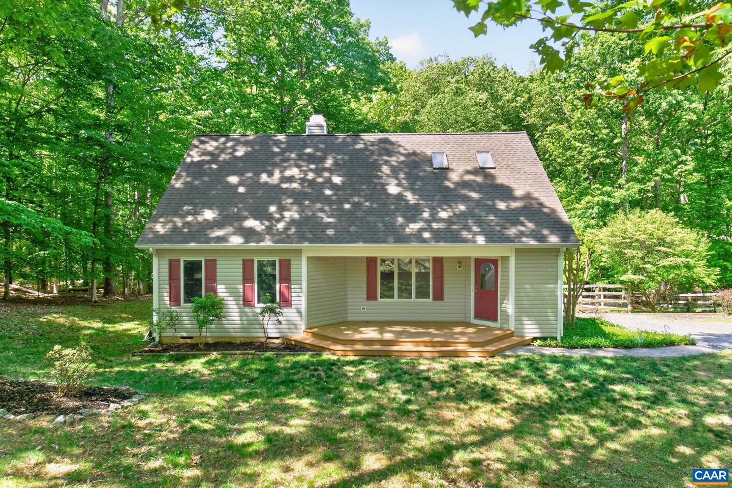 32 Wildwood Dr, Palmyra