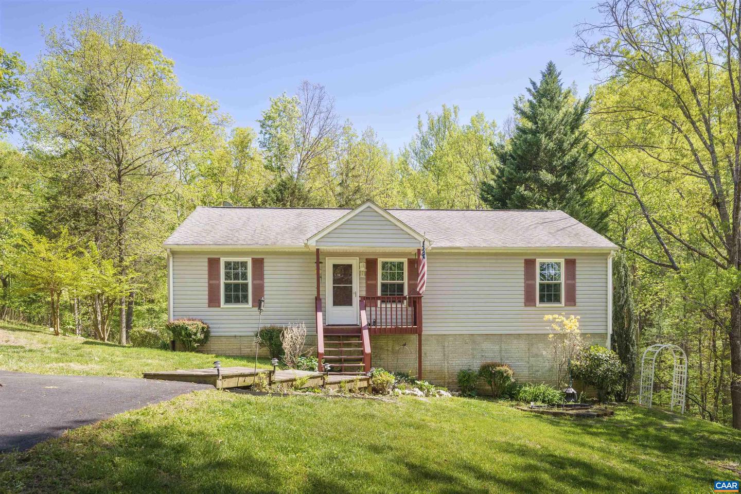 751 Jonquil Rd