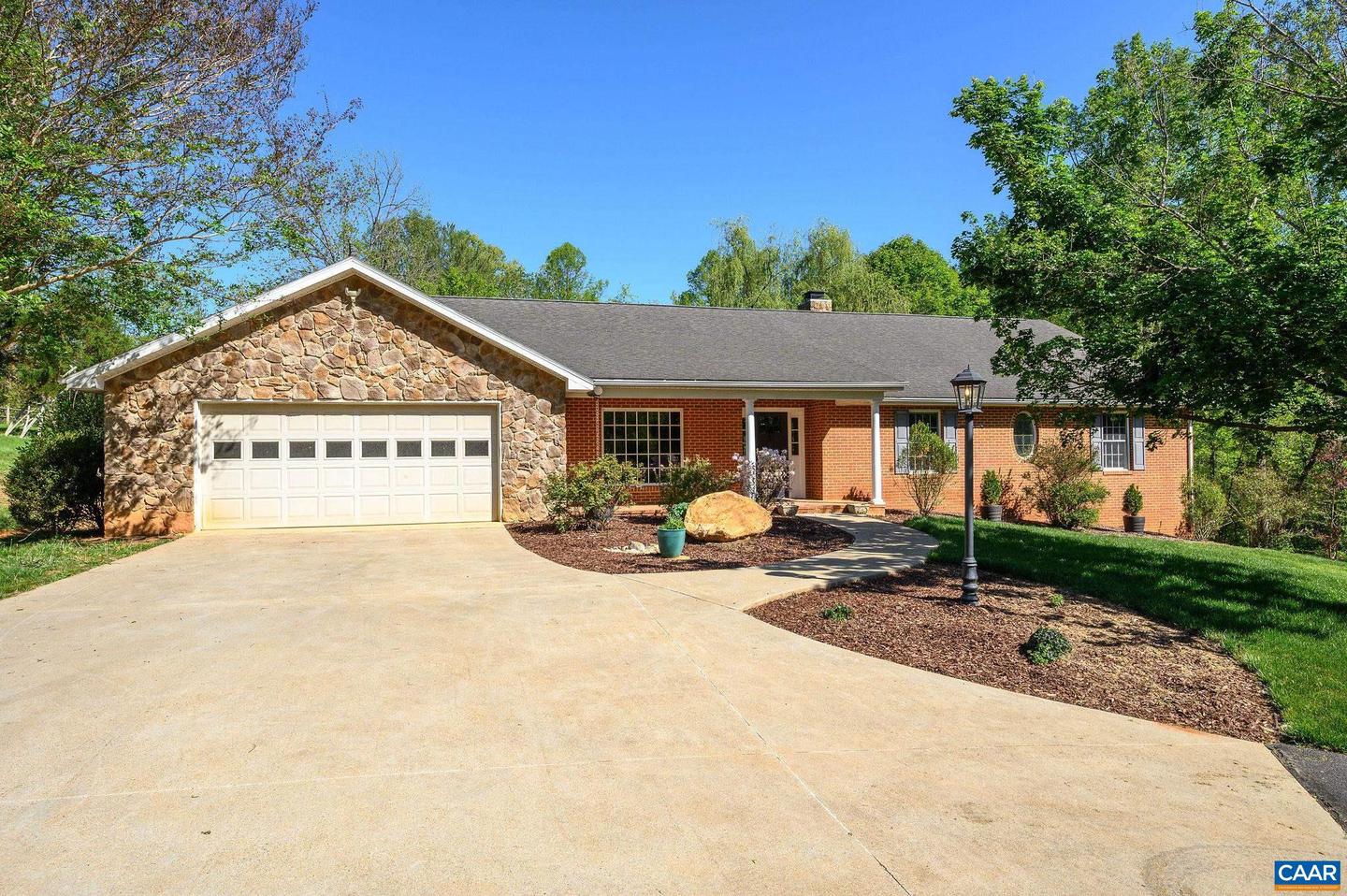 4568 Rockfish Gap Tpke, Charlottesville