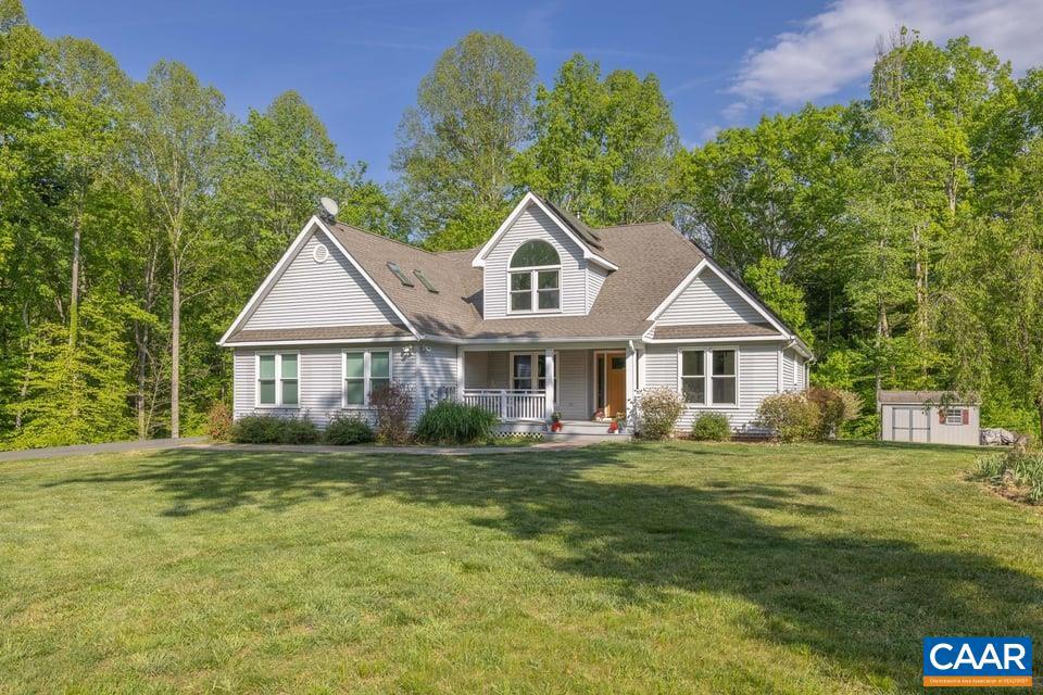 881 Oak Creek Rd, Palmyra