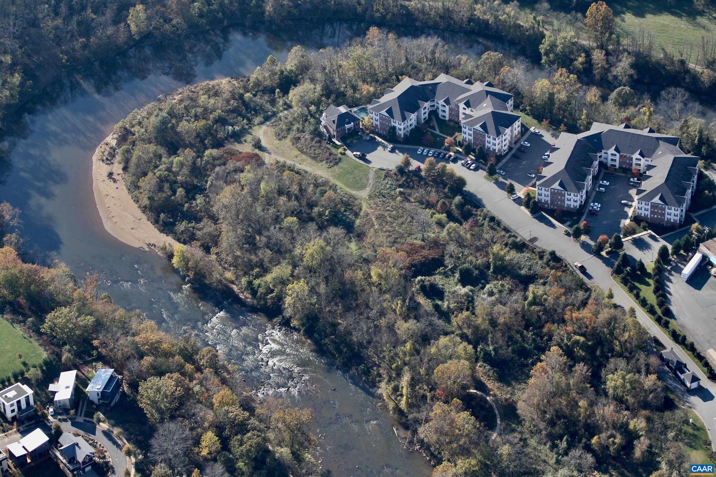 300 Riverbend Dr #2a, Charlottesville