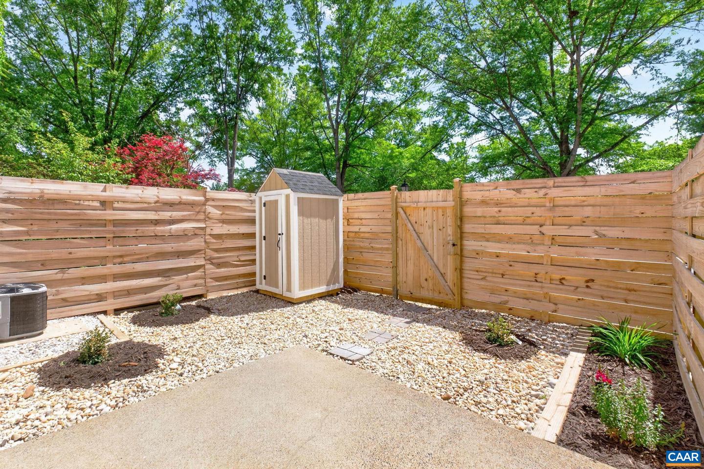 1536 Minor Ridge Ct, Charlottesville