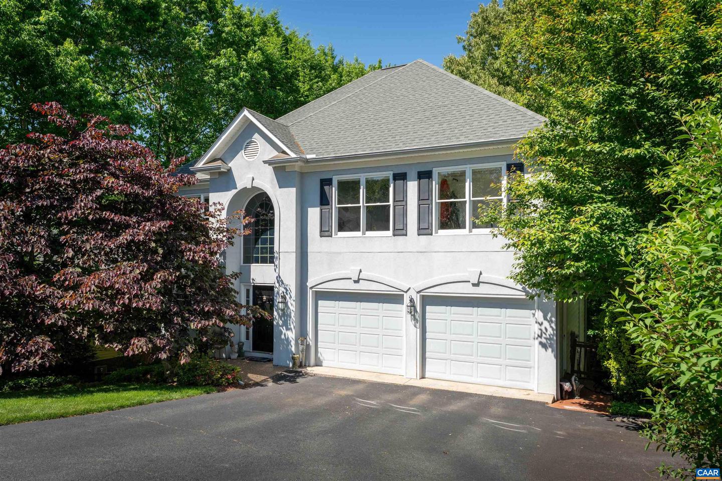 912 King William Dr, Charlottesville