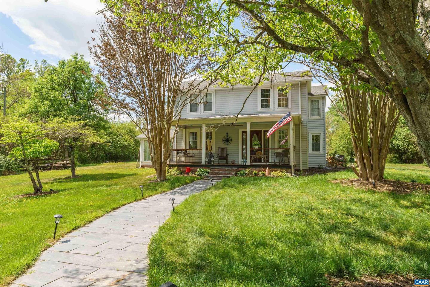 418 James River Rd