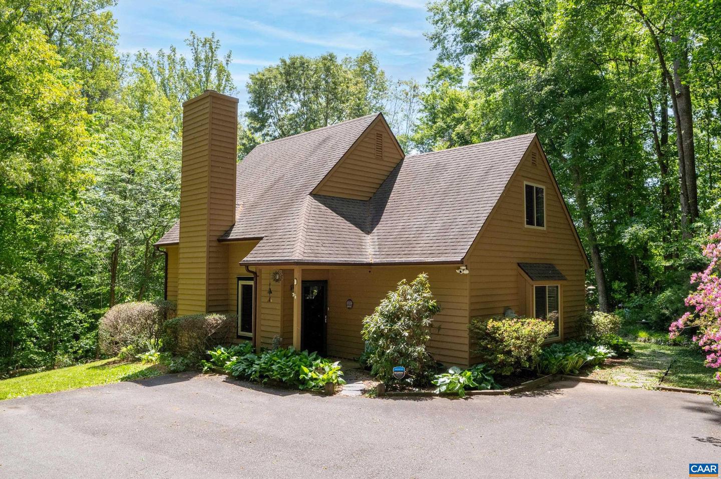 352 Daniels Rd, Barboursville