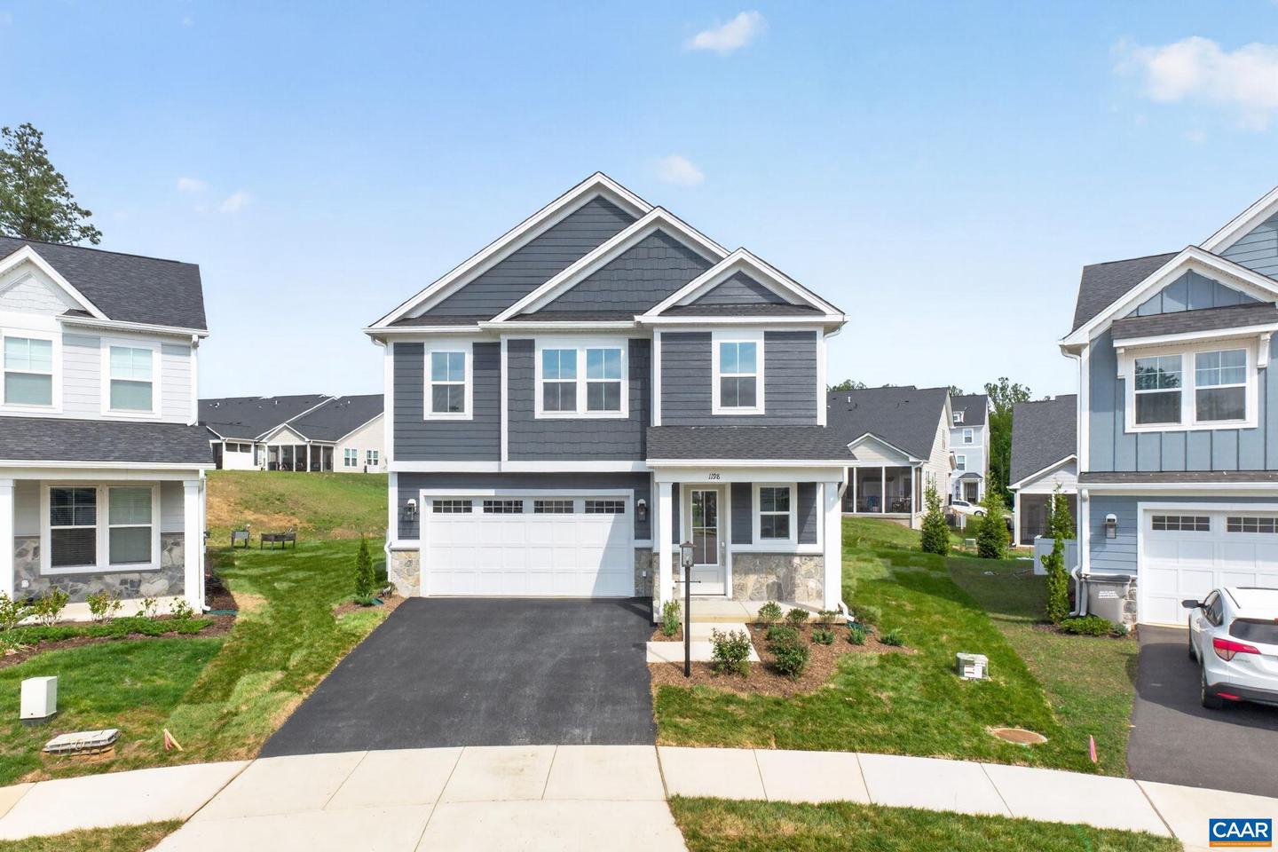 1198 Sablewood Dr