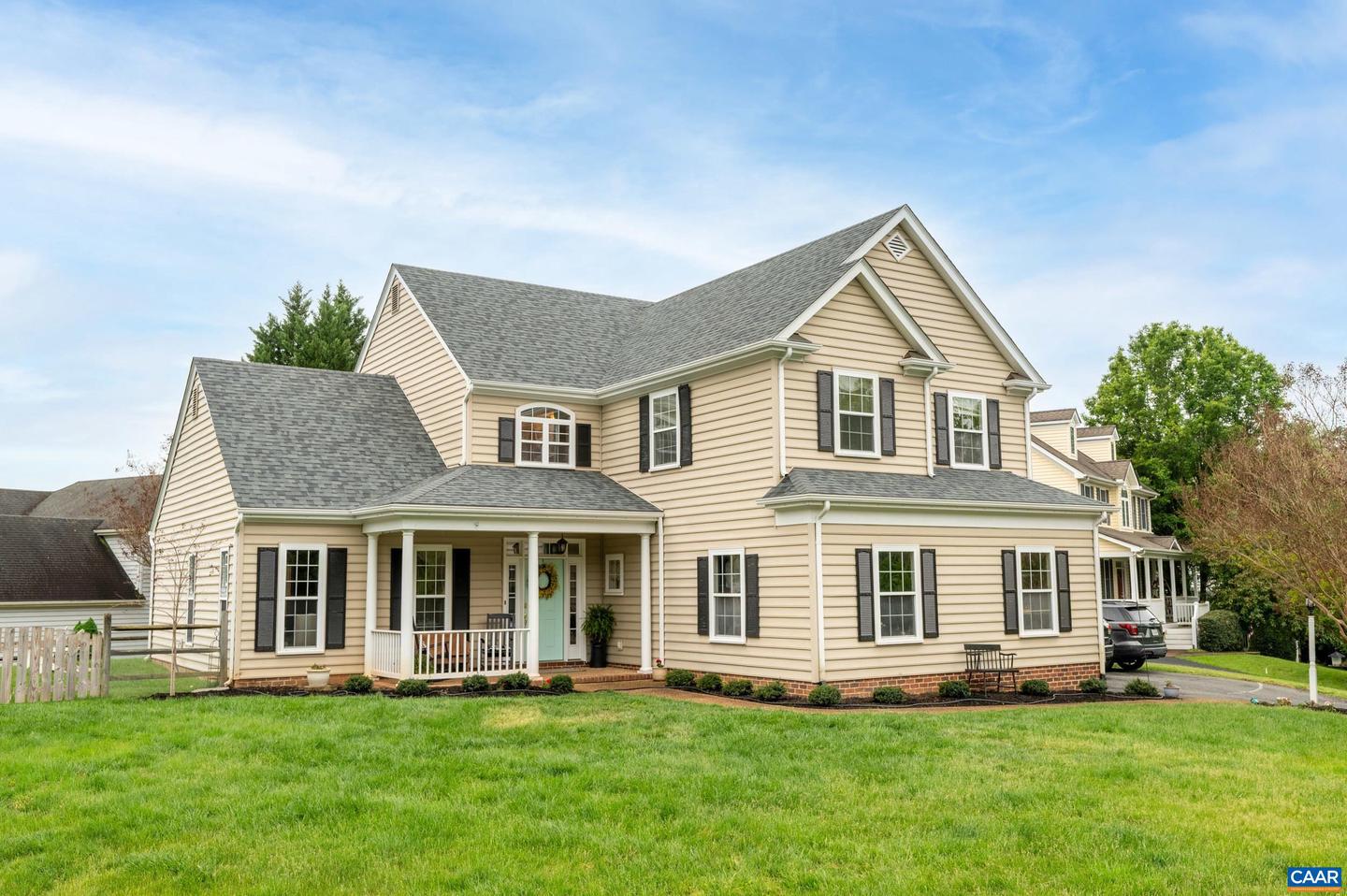 989 Clearfields Ln, Crozet