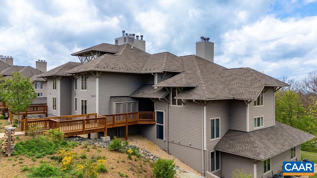 3232 North Ridge Condos, Roseland