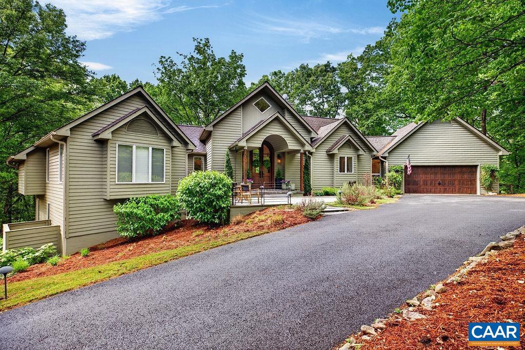 220 Saddleback Knl, Nellysford