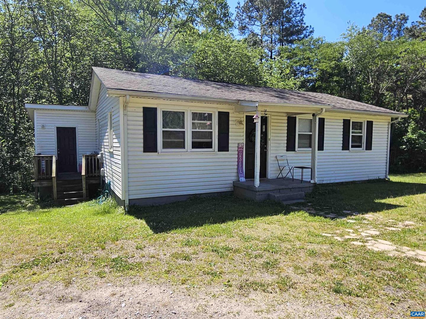 23084 N James Madison Hwy