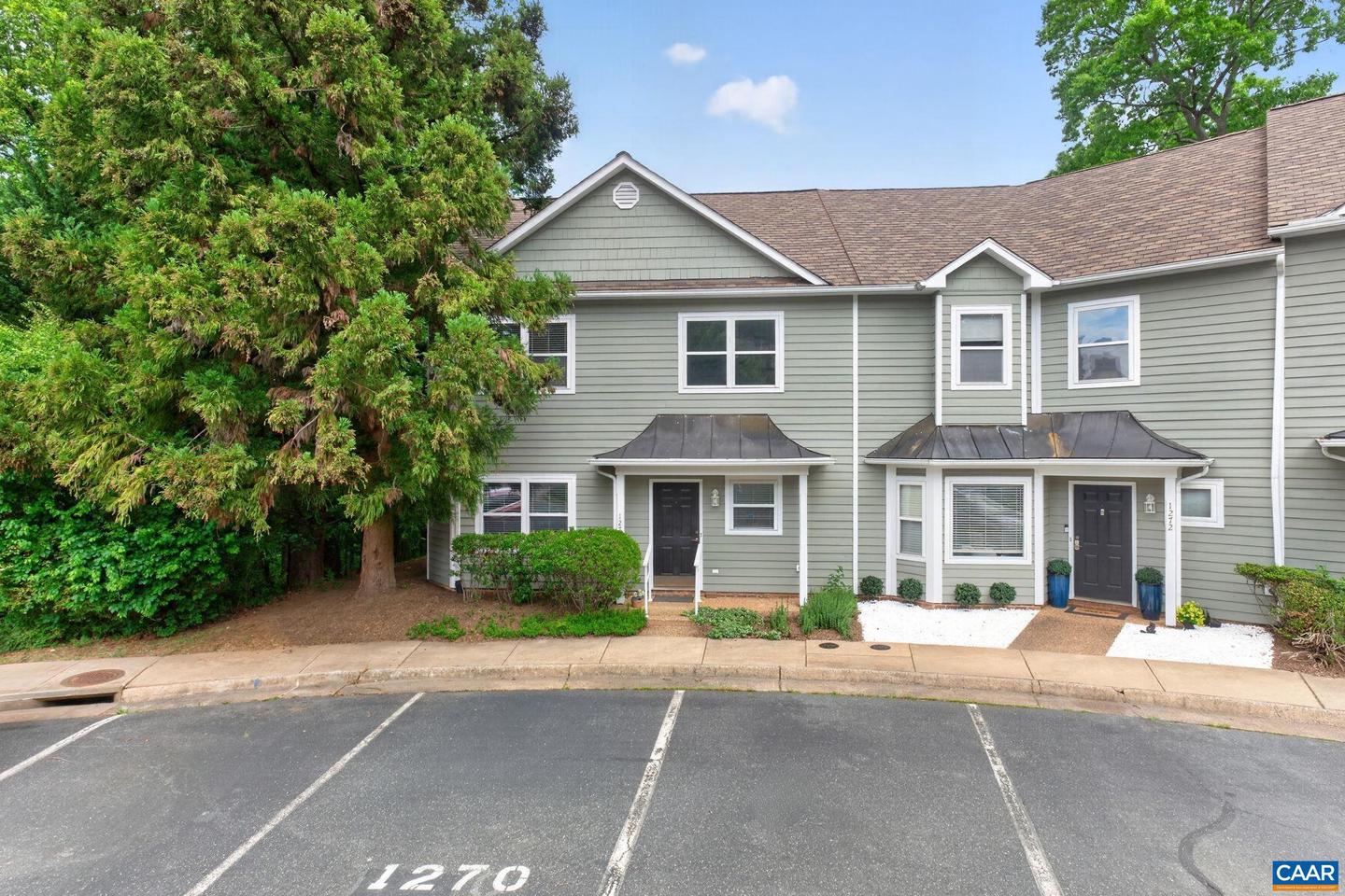 1270 Chatham Rdg, Charlottesville