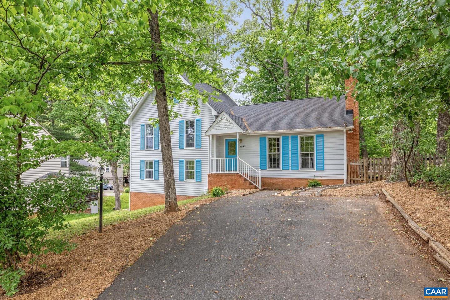 1092 Towne Ln, Charlottesville