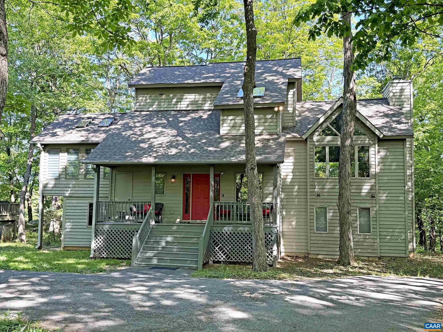 45 Ravens Roost Ln, Roseland