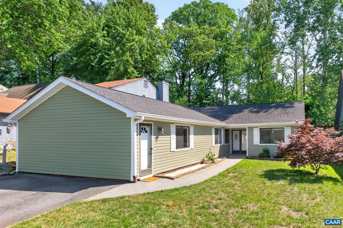 1511 Lake Forest Dr, Charlottesville