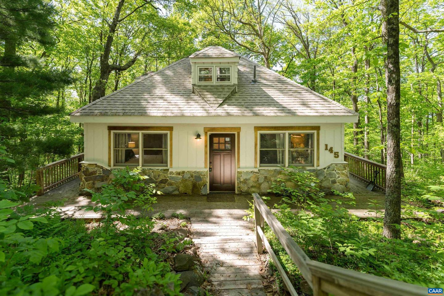 145 Firtree Dr