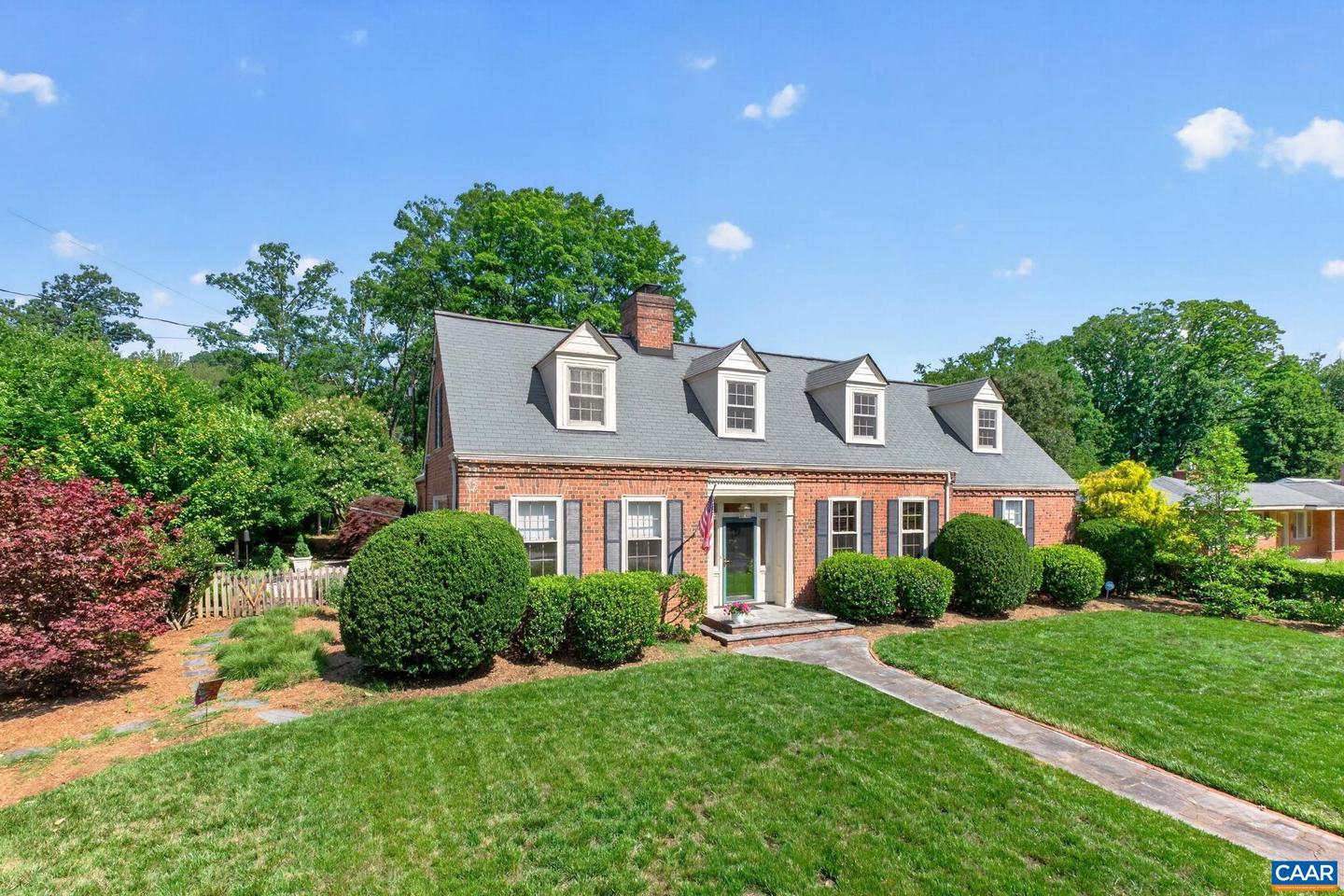 321 Alderman Rd